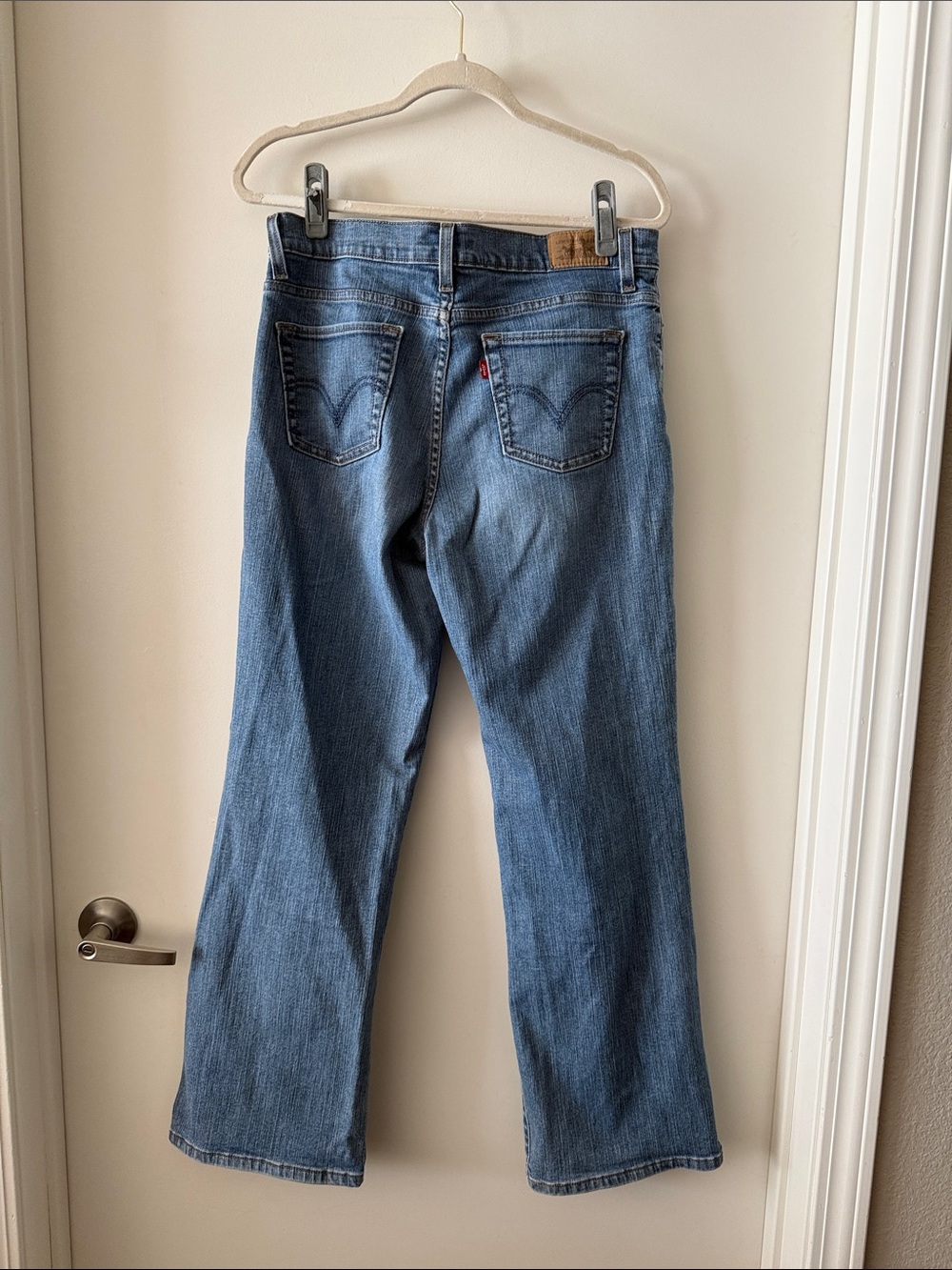 Levi's 512 Perfectly Slimming Boot Cut Jeans - Picture 5 of 6